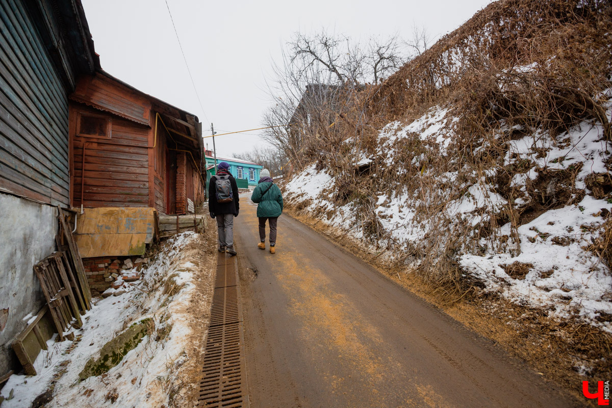 Продолжаем изучать старые и скромные улочки центра вместе с экскурсоводом Владимиром Новиковым. На очереди — Годова Гора.