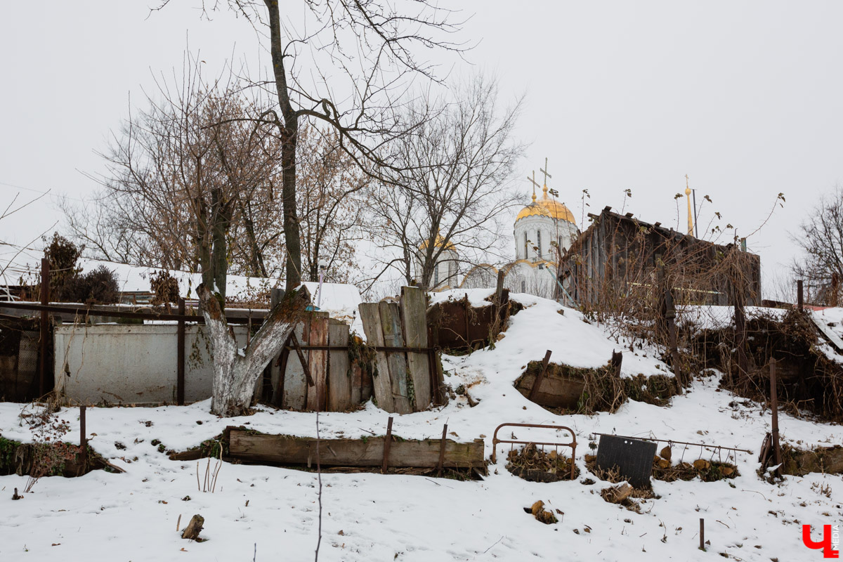 Продолжаем изучать старые и скромные улочки центра вместе с экскурсоводом Владимиром Новиковым. На очереди — Годова Гора.