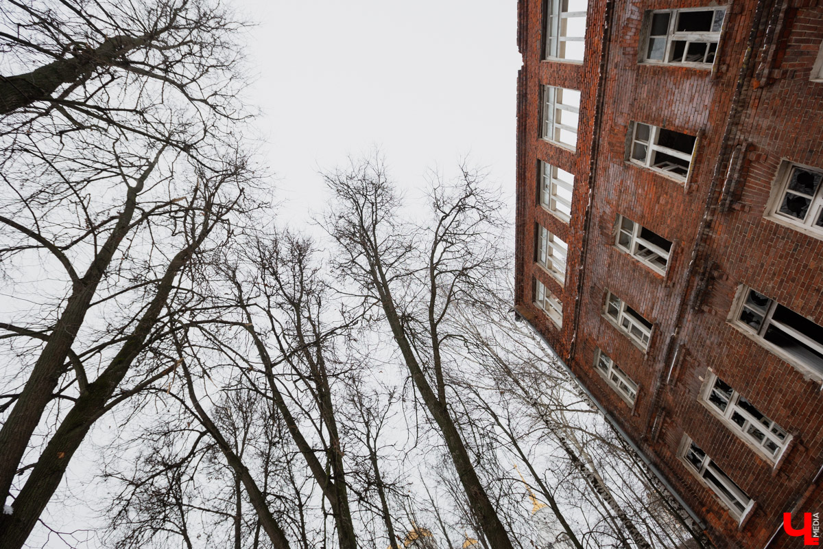 Продолжаем изучать старые и скромные улочки центра вместе с экскурсоводом Владимиром Новиковым. На очереди — Годова Гора.