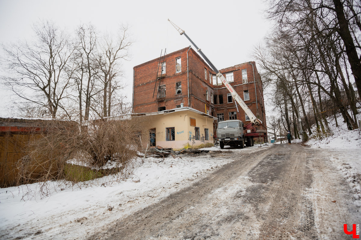 Продолжаем изучать старые и скромные улочки центра вместе с экскурсоводом Владимиром Новиковым. На очереди — Годова Гора.