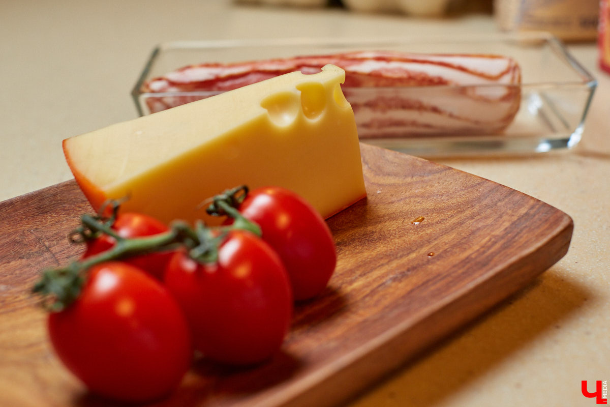 Куратор выставок Анастасия Вавилова узнала, как из остатков новогоднего ужина сделать быстрый и полезный пирог.