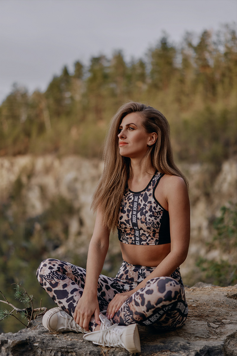 Новогодний выпуск «Золота Геленджика» с Аленой Маркеловой наконец-то вышел. Финалистка шоу рассказывает о проекте, новых знакомствах и переживаниях.