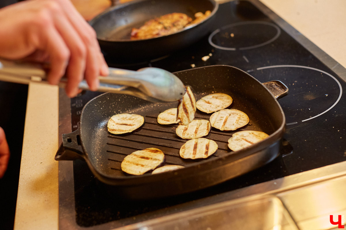 Владимирский Дед Мороз Егор Корсаков узнал рецепт прованских овощей, не грозящий возвратом сброшенных килограммов.