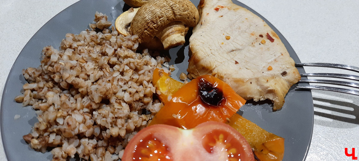 Похудеть к Новому году почти на 5 кг, без проблем надеть любимое платье — все это оказалось реальным. Рассказываем о ходе эксперимента по снижению веса в клинике «Доктор Борменталь»