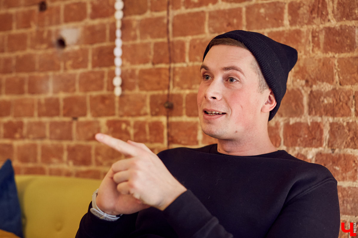 Лиричный настрой под звуки саксофона&nbsp;с, пожалуй, самым медийным «духовиком» города Ильей Марселем.