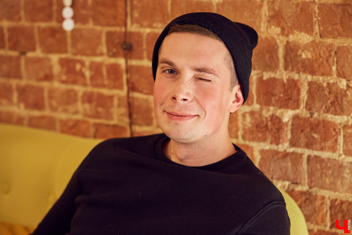 Лиричный настрой под звуки саксофона&nbsp;с, пожалуй, самым медийным «духовиком» города Ильей Марселем.