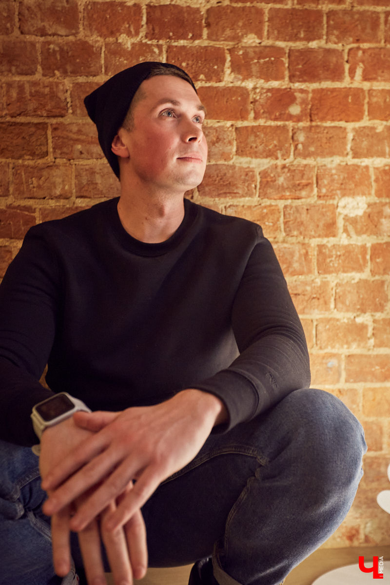 Лиричный настрой под звуки саксофона&nbsp;с, пожалуй, самым медийным «духовиком» города Ильей Марселем.