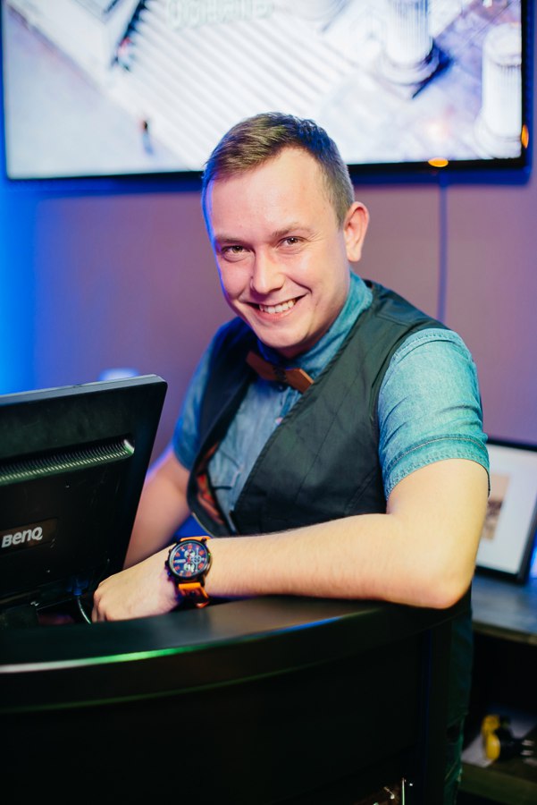 Что может быть интереснее, чем с головой окунуться в детские воспоминания? Так, как это уже сделали вместе с "Ключ-Медиа" владимирские музыканты, фотографы, радиоведущие и другие известные в городе личности.