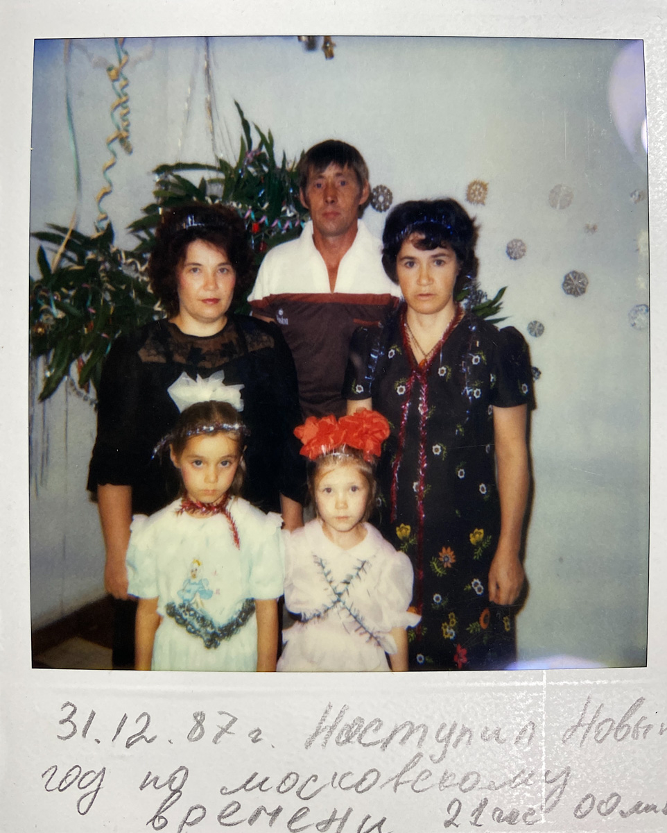 Что может быть интереснее, чем с головой окунуться в детские воспоминания? Так, как это уже сделали вместе с "Ключ-Медиа" владимирские музыканты, фотографы, радиоведущие и другие известные в городе личности.