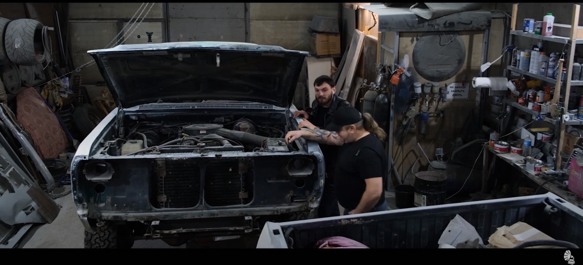 Создатель ретро-склада начал новый YouTube-проект. Первая серия сделана на уровне Discovery, и мы расспросили о ней Тимофея Козина.