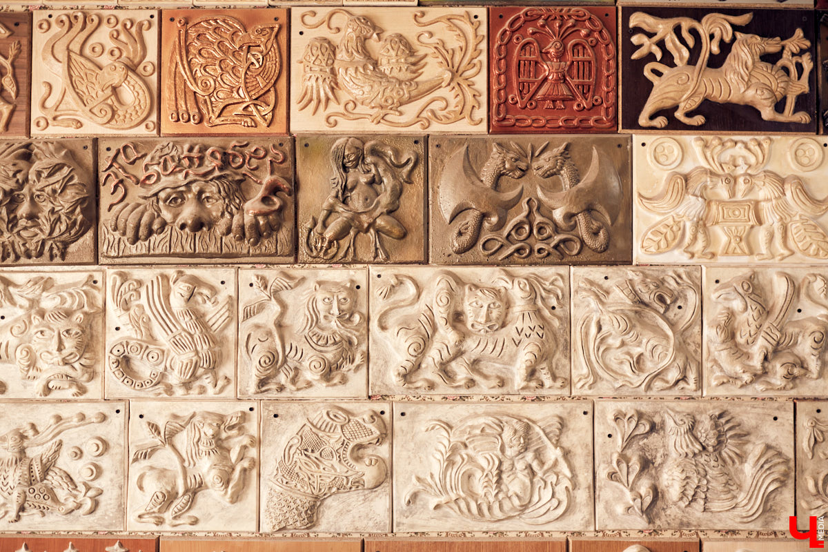 Владимирский реставратор Михаил Царенко рассказывает о реставрации Эрмитажа, удивительно хитрых работах и создаваемых с дочерью Снежаной и дизайнером Евгением Матюхиным гипсовых 3D панелях