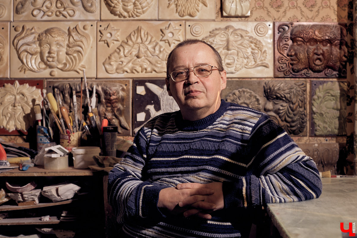 Владимирский реставратор Михаил Царенко рассказывает о реставрации Эрмитажа, удивительно хитрых работах и создаваемых с дочерью Снежаной и дизайнером Евгением Матюхиным гипсовых 3D панелях