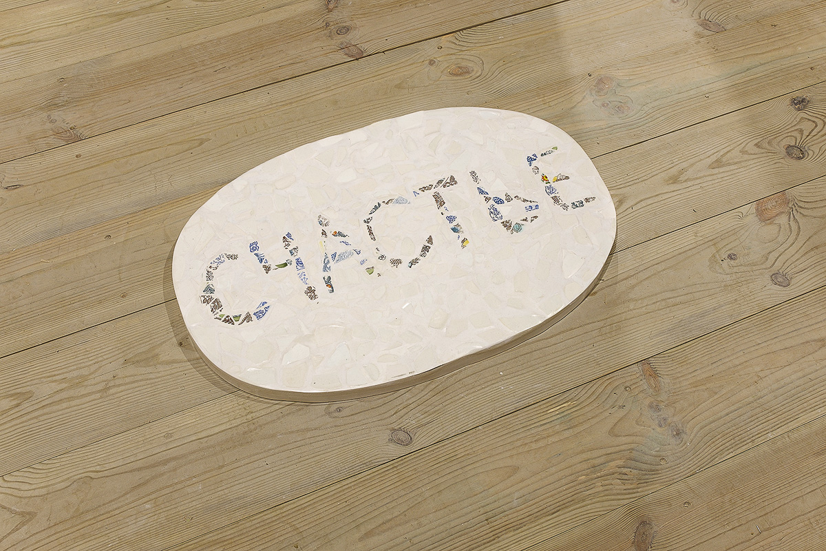 Выставка во владимирском ЦСК «Флигель» не только предсказывает будущее, но и дает общее представление о современном искусстве в России. Что пророчат работы известных молодых авторов, участников крупных проектов главных музеев страны?