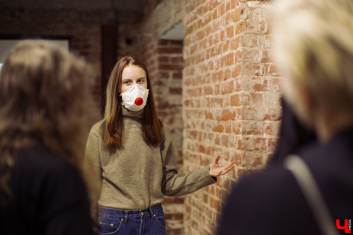 Выставка во владимирском ЦСК «Флигель» не только предсказывает будущее, но и дает общее представление о современном искусстве в России. Что пророчат работы известных молодых авторов, участников крупных проектов главных музеев страны?