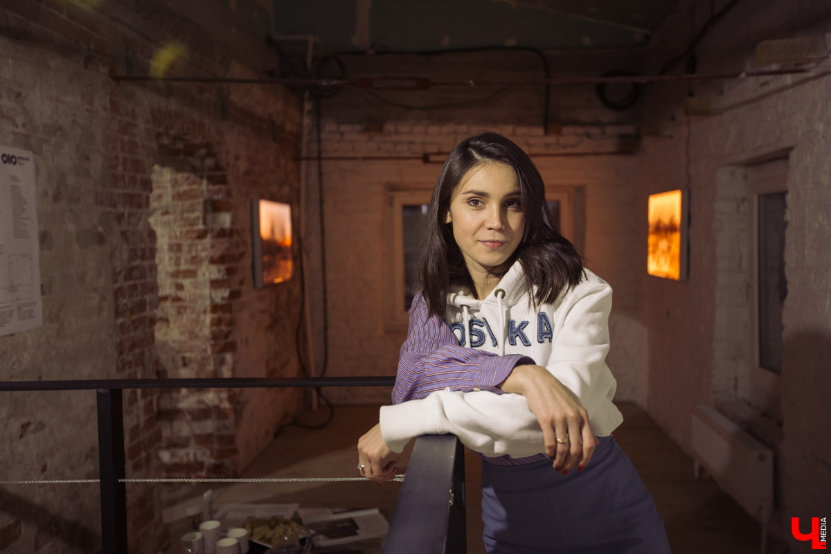 Выставка во владимирском ЦСК «Флигель» не только предсказывает будущее, но и дает общее представление о современном искусстве в России. Что пророчат работы известных молодых авторов, участников крупных проектов главных музеев страны?