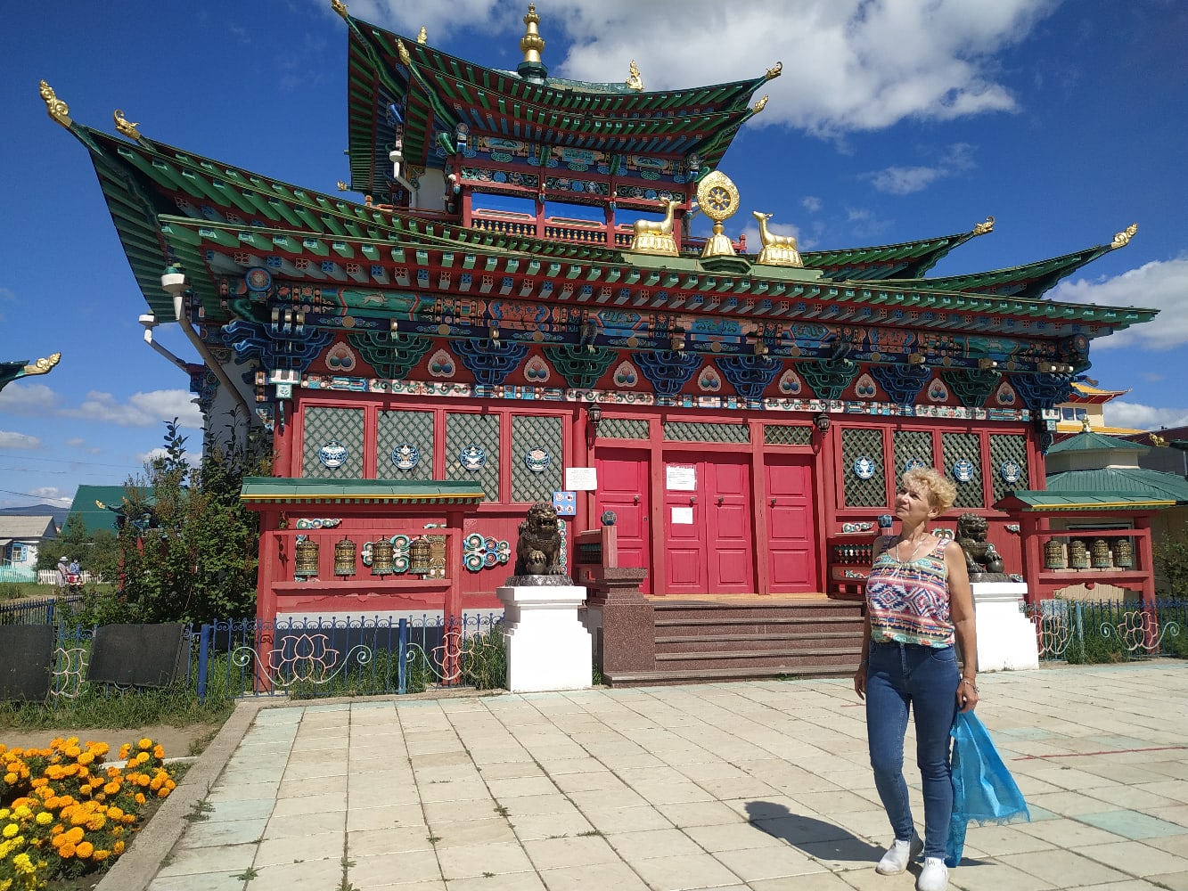 Путешествие длиной в 21700 километров, или 2 месяца. Муромлянка Эльвира Улевская решилась на одиночное турне на «Оке» до Владивостока и обратно.