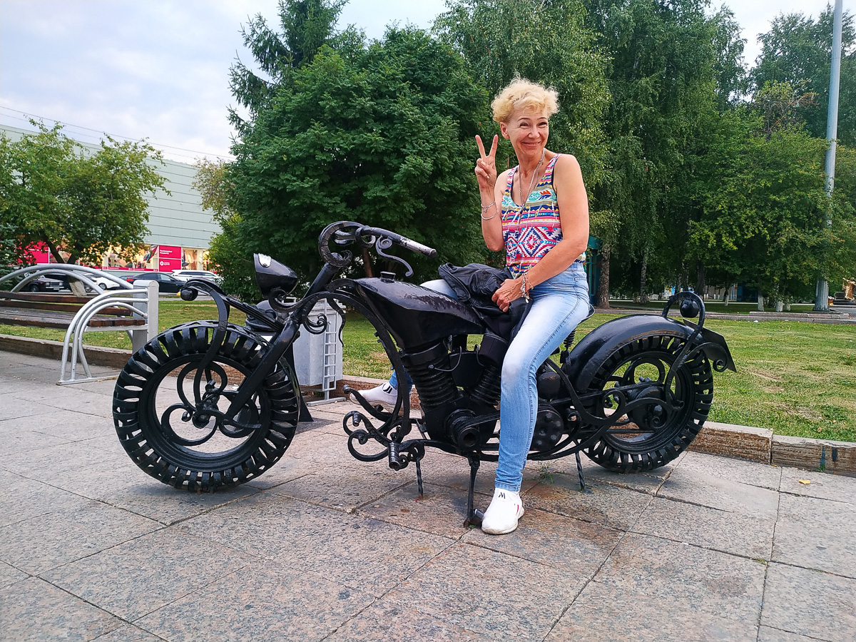 Путешествие длиной в 21700 километров, или 2 месяца. Муромлянка Эльвира Улевская решилась на одиночное турне на «Оке» до Владивостока и обратно.