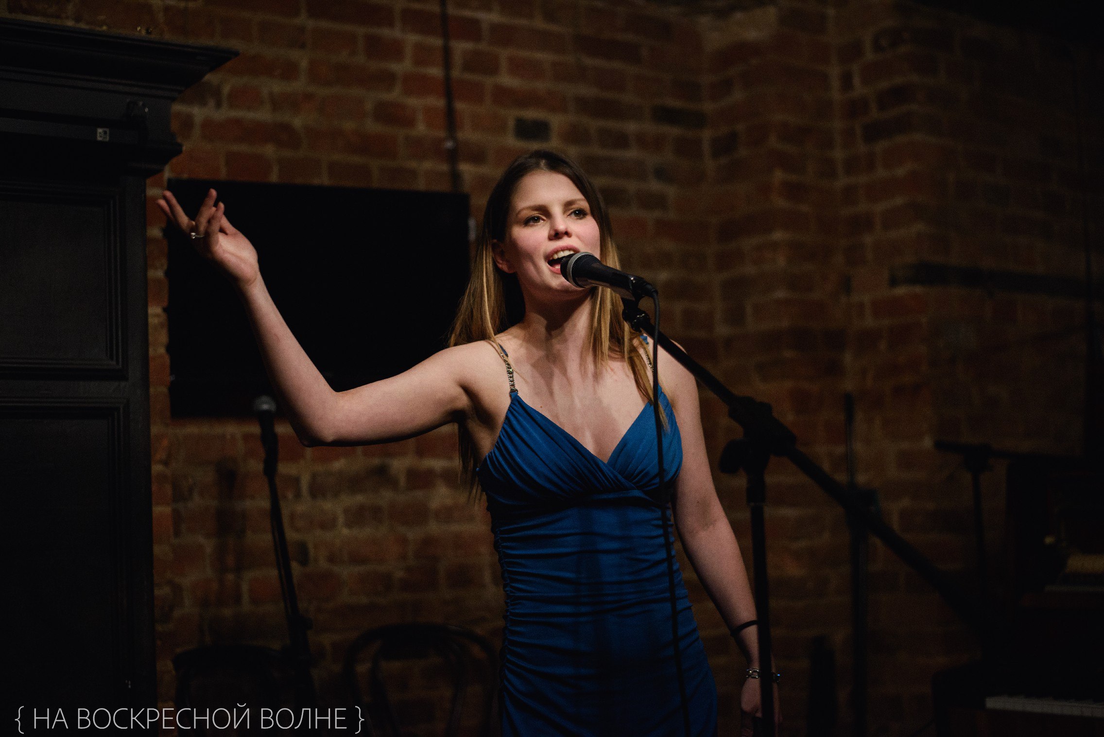 История о том, как в одной хрупкой девушке уживаются потомственная бизнесвумен и признанная поэтесса.