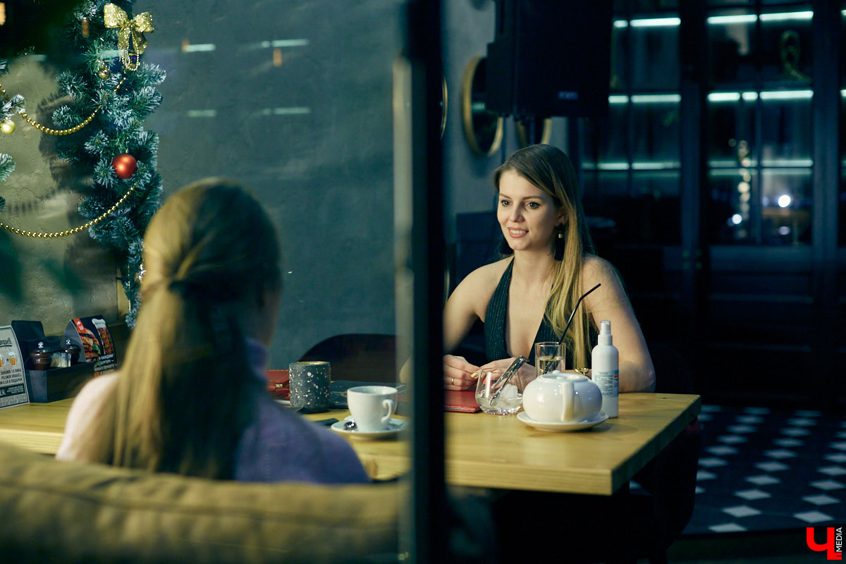 История о том, как в одной хрупкой девушке уживаются потомственная бизнесвумен и признанная поэтесса.