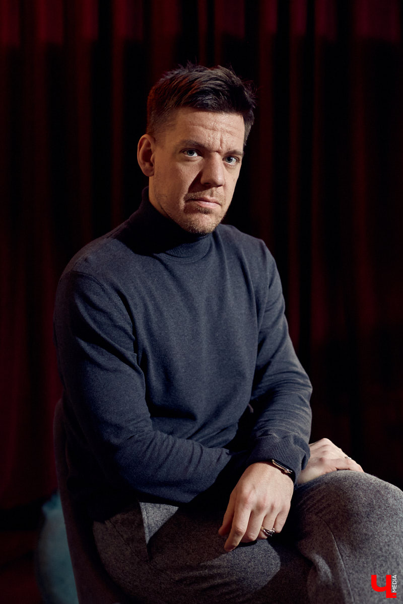 Grey Whale — не только репетиционная база во Владимире, но и творческое пространство с концертами и выставками. Таковым его сделали друзья-основатели Андрей Серан и Антон Китаев.