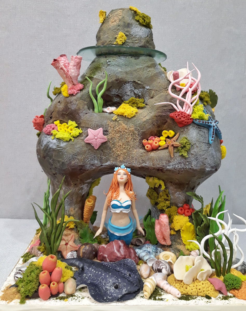 Как много все-таки умельцев в нашем крае. В Александрове, например, живет кондитер, которая не так давно взяла первое место на лондонском конкурсе «Cake International».