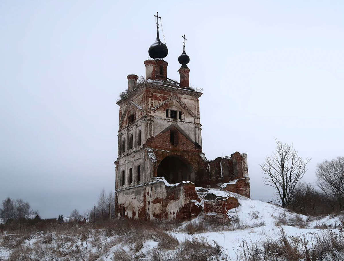 Учимся ходить в сталк по заброшкам с московскими тревел-блогерами. «Ultimate travel in Russia». Безопасность превыше всего!