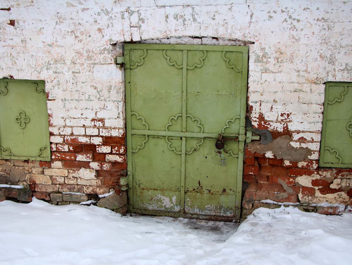 Учимся ходить в сталк по заброшкам с московскими тревел-блогерами. «Ultimate travel in Russia». Безопасность превыше всего!