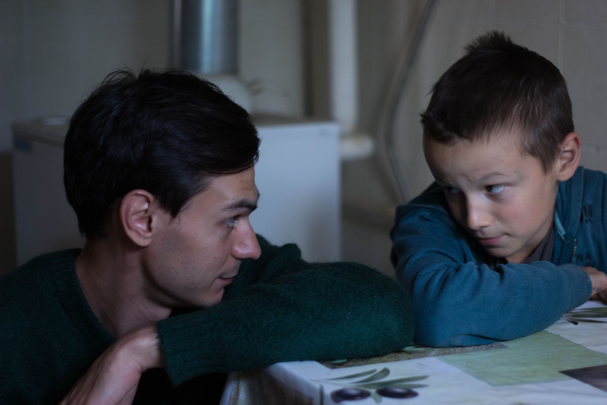 Серафима Головченко — сценаристка, отучившаяся во ВГИКе и там же создавшая свои первые работы. Сейчас девушка признана на уровне международных фестивалей, а сценарий дебюта «Чупакабра» выиграл питчинг Министерства культуры РФ и стал победителем четвертой сценарной премии «СЛОВО» имени Валентина Черных.