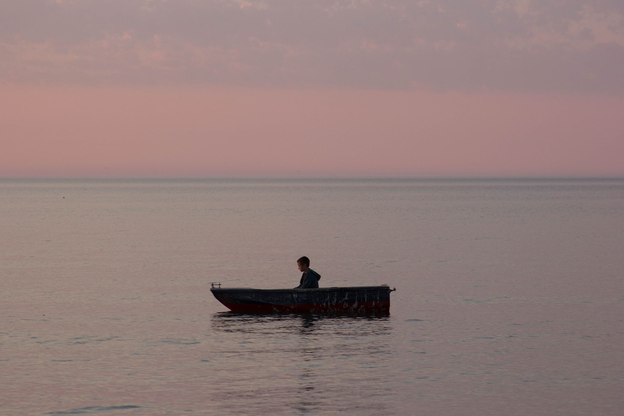 Серафима Головченко — сценаристка, отучившаяся во ВГИКе и там же создавшая свои первые работы. Сейчас девушка признана на уровне международных фестивалей, а сценарий дебюта «Чупакабра» выиграл питчинг Министерства культуры РФ и стал победителем четвертой сценарной премии «СЛОВО» имени Валентина Черных.
