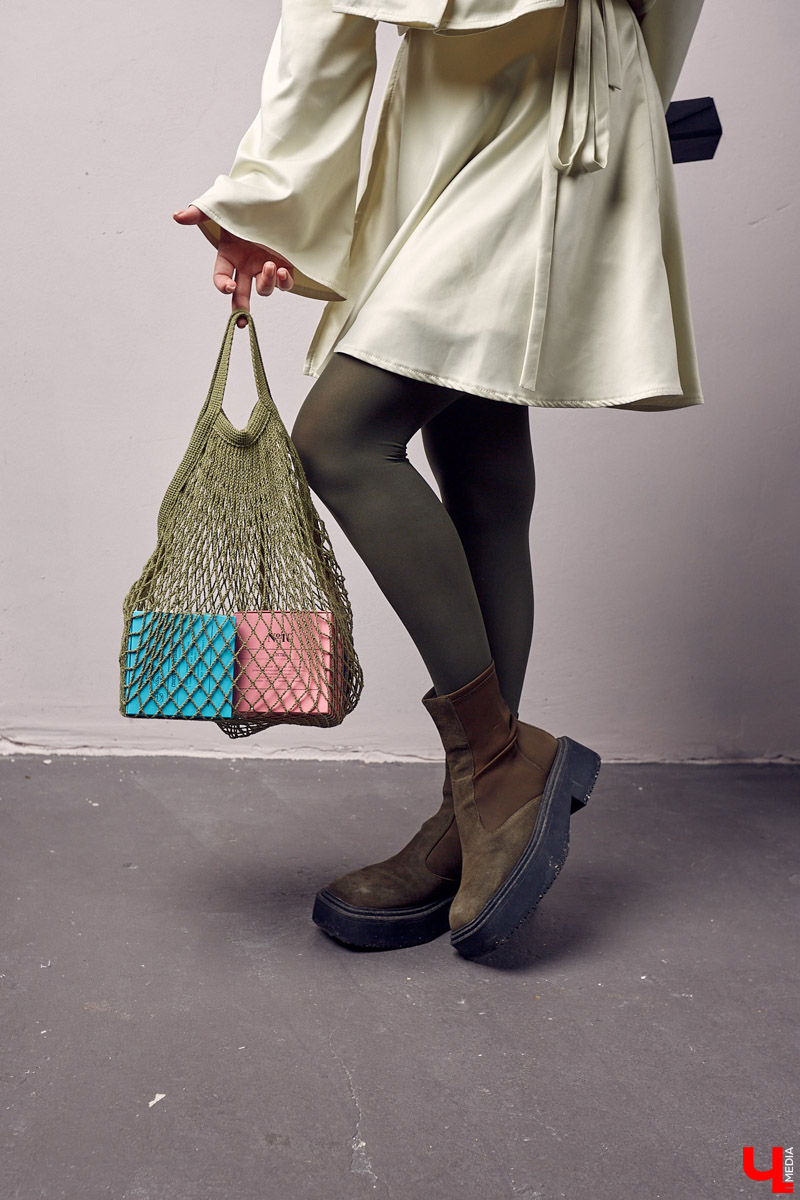 Сабина Ханбабаева успешно сочетает в себе образы сетевого предпринимателя, певицы и блогера