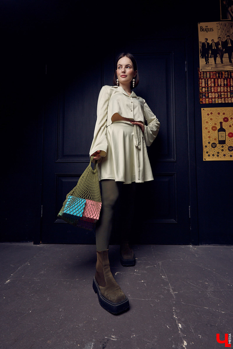 Сабина Ханбабаева успешно сочетает в себе образы сетевого предпринимателя, певицы и блогера