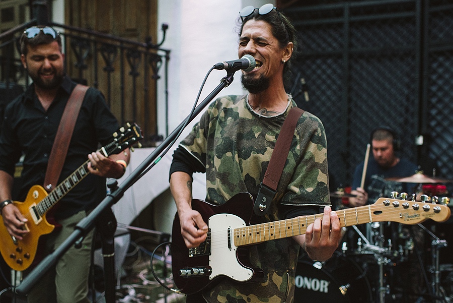 Что вы знаете об экспериментальной музыке Коврова? Знакомимся с коллективом «Пиросмани», в названии которого скрывается глобальная творческая идея.