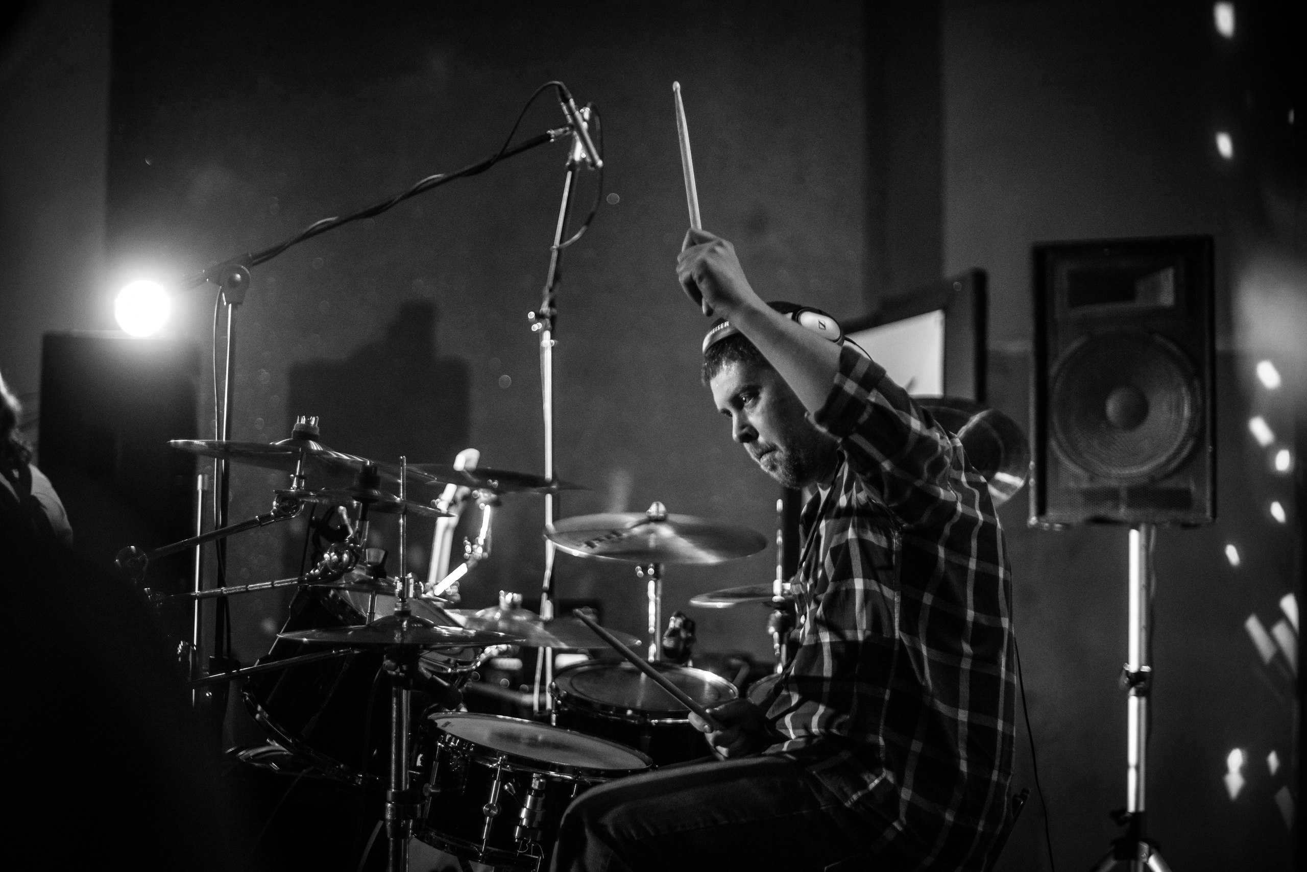 Что вы знаете об экспериментальной музыке Коврова? Знакомимся с коллективом «Пиросмани», в названии которого скрывается глобальная творческая идея.