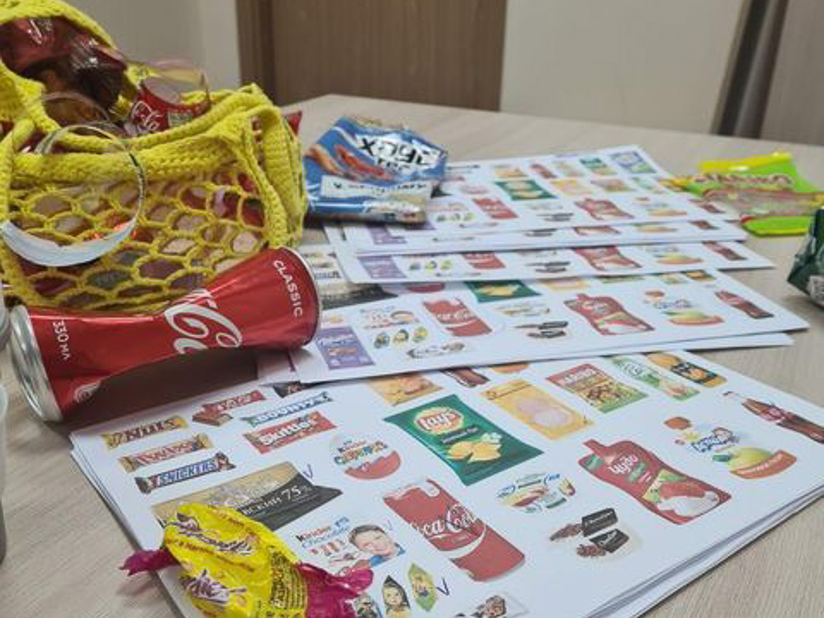 Алена Макарова переворачивает муромскую культуру потребления с ног на голову, и, между прочим, это комплимент! Экоактивистка провела первый урок экологики для школьников и несколько часов отвечала на вопросы ребят об утилизации отходов.