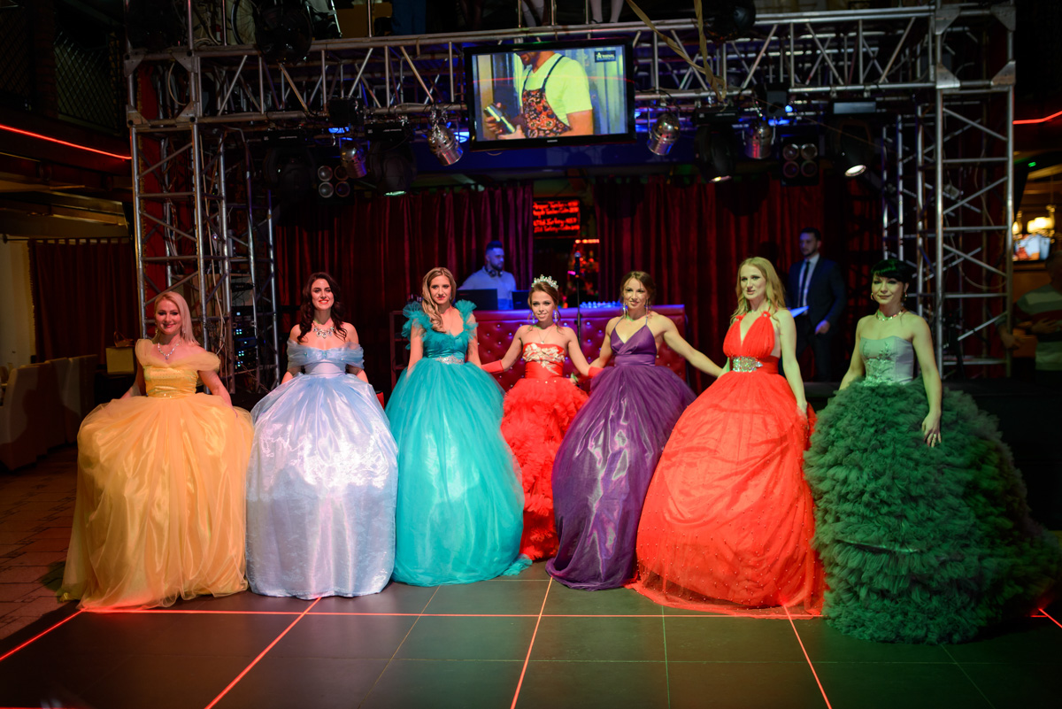 Итог сражения прекрасных конкурсанток за право носить корону победительницы.