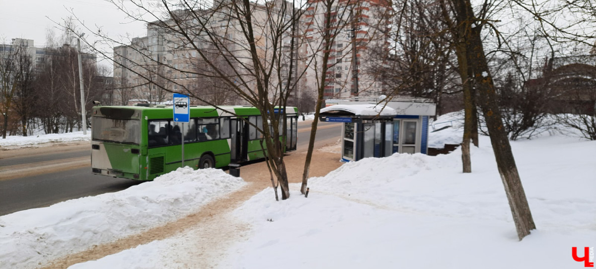 Новая партия заборов, асфальта и проблем с транспортом - вот о чем сейчас говорят жители Владимирской области.