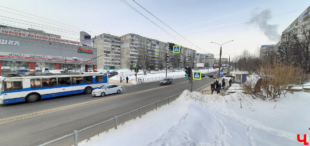 Новая партия заборов, асфальта и проблем с транспортом - вот о чем сейчас говорят жители Владимирской области.