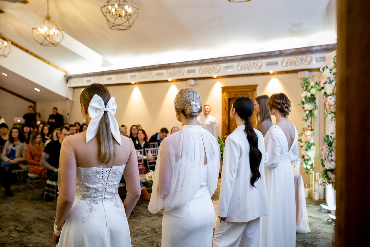 Пятнадцатый по счету «Завтрак с невестой» собрал рекордное количество гостей. Узнаем у организатора Анны Нестеровой, какими будут свадьбы и невесты в этом году.