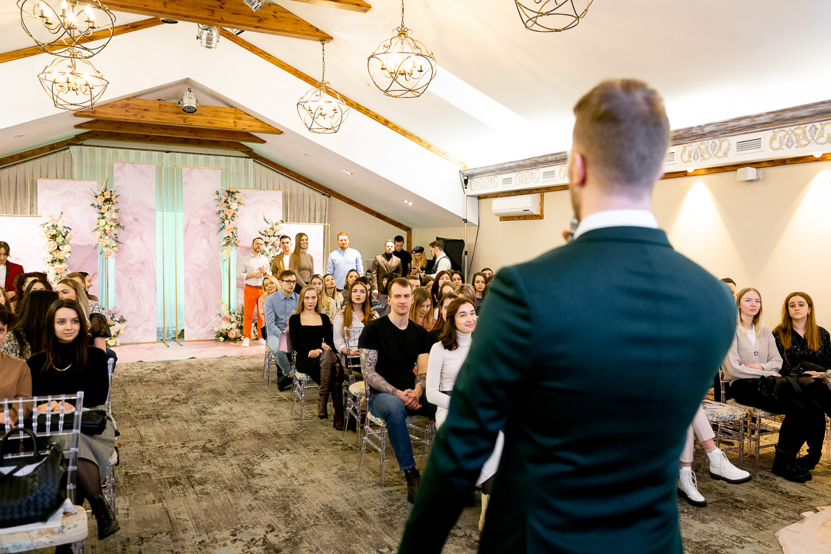 Пятнадцатый по счету «Завтрак с невестой» собрал рекордное количество гостей. Узнаем у организатора Анны Нестеровой, какими будут свадьбы и невесты в этом году.