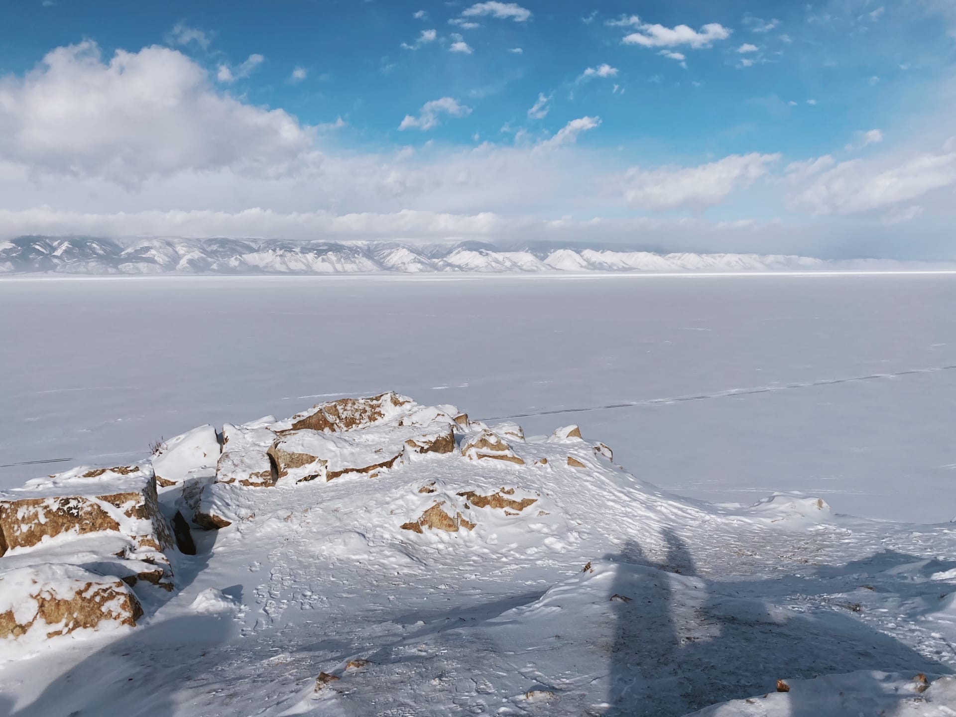 Зимой кто-то мечтает о теплых островах, а кто-то отважно отправляется на охоту за северным сиянием. Самые морозостойкие владимирцы пошли по второму пути. И вот какие поездки у них получились.