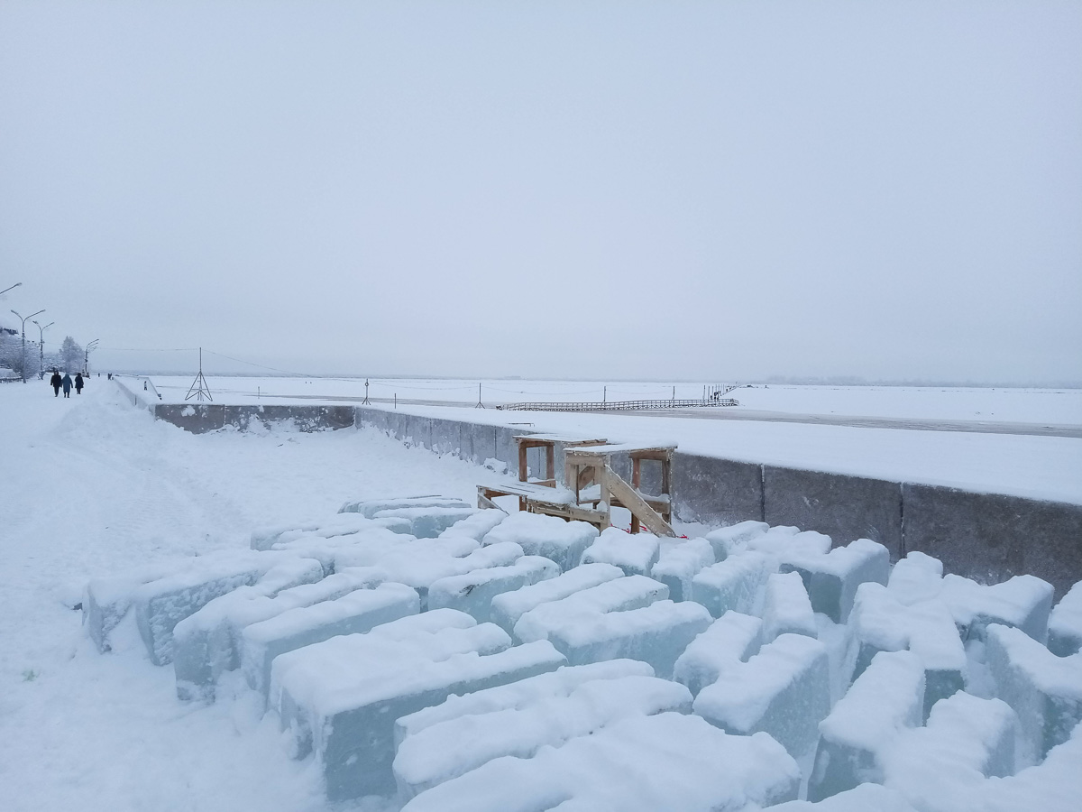 Зимой кто-то мечтает о теплых островах, а кто-то отважно отправляется на охоту за северным сиянием. Самые морозостойкие владимирцы пошли по второму пути. И вот какие поездки у них получились.