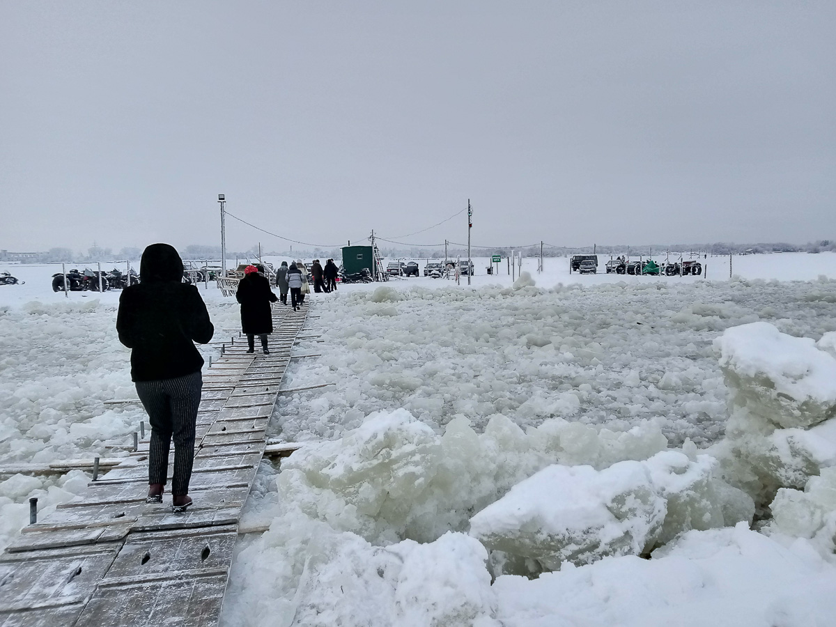 Зимой кто-то мечтает о теплых островах, а кто-то отважно отправляется на охоту за северным сиянием. Самые морозостойкие владимирцы пошли по второму пути. И вот какие поездки у них получились.