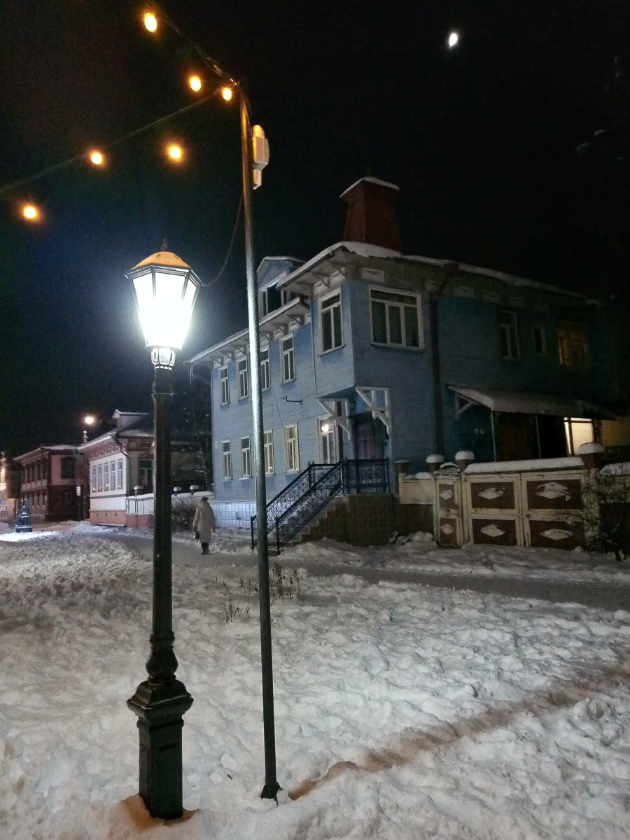 Зимой кто-то мечтает о теплых островах, а кто-то отважно отправляется на охоту за северным сиянием. Самые морозостойкие владимирцы пошли по второму пути. И вот какие поездки у них получились.