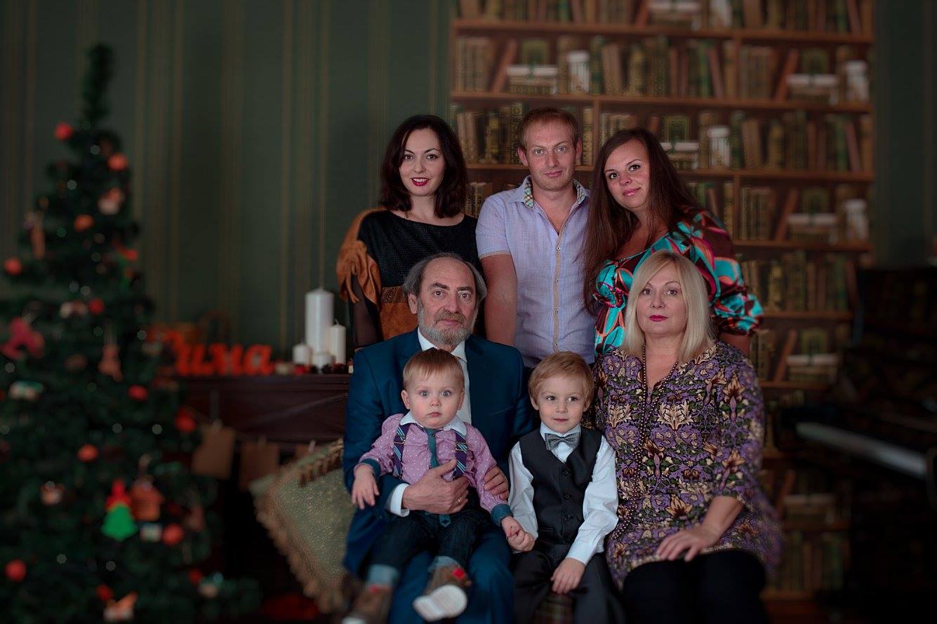 Вопреки пандемии русские и китайцы отмечают во Владимире восточный Новый год с апельсинами и фонариками.