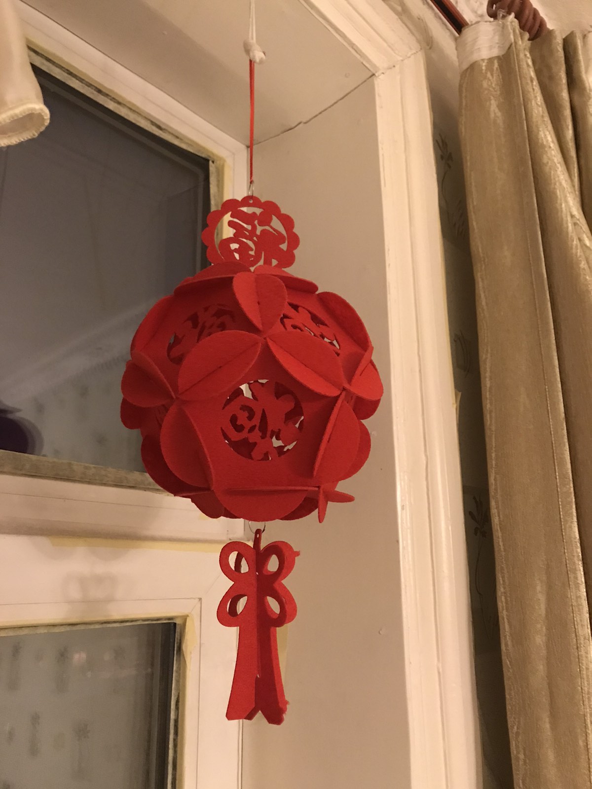 Вопреки пандемии русские и китайцы отмечают во Владимире восточный Новый год с апельсинами и фонариками.