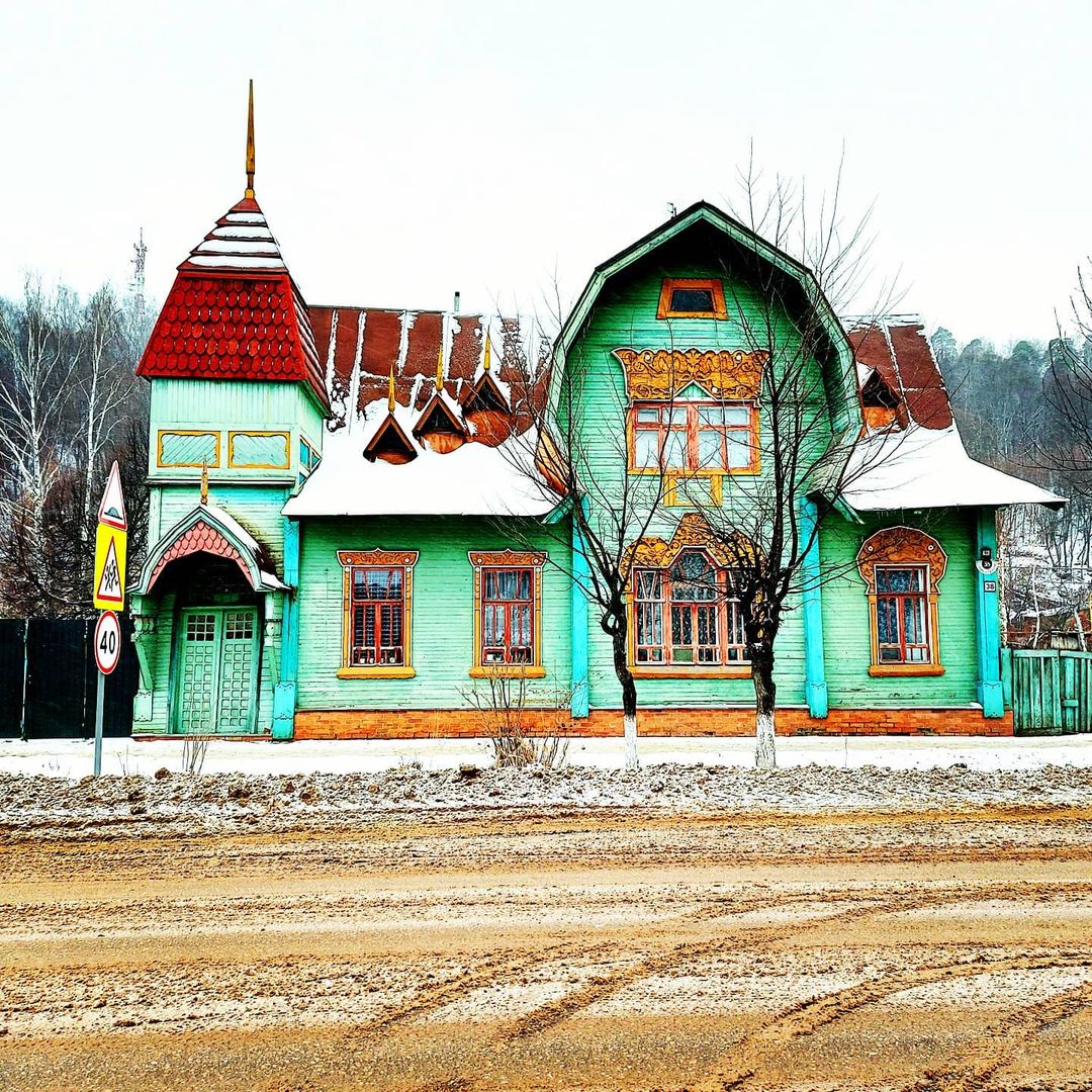 Светлана Анохина прокачивает итальянский с пользой для себя и читателей. Она рассказывает о путешествиях и делится лайфхаками для туристов. Например, недавно Светлана поведала о своих впечатлениях от Гороховца и Вязников.