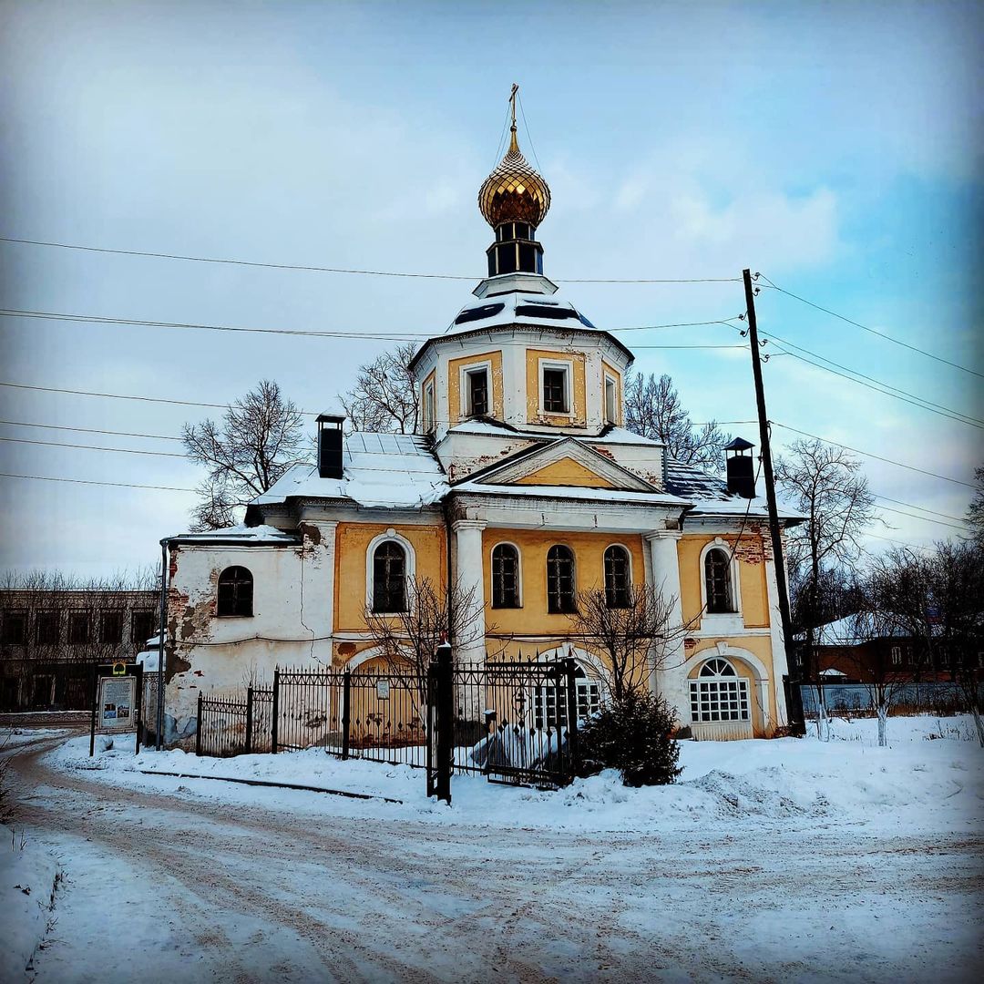 Светлана Анохина прокачивает итальянский с пользой для себя и читателей. Она рассказывает о путешествиях и делится лайфхаками для туристов. Например, недавно Светлана поведала о своих впечатлениях от Гороховца и Вязников.
