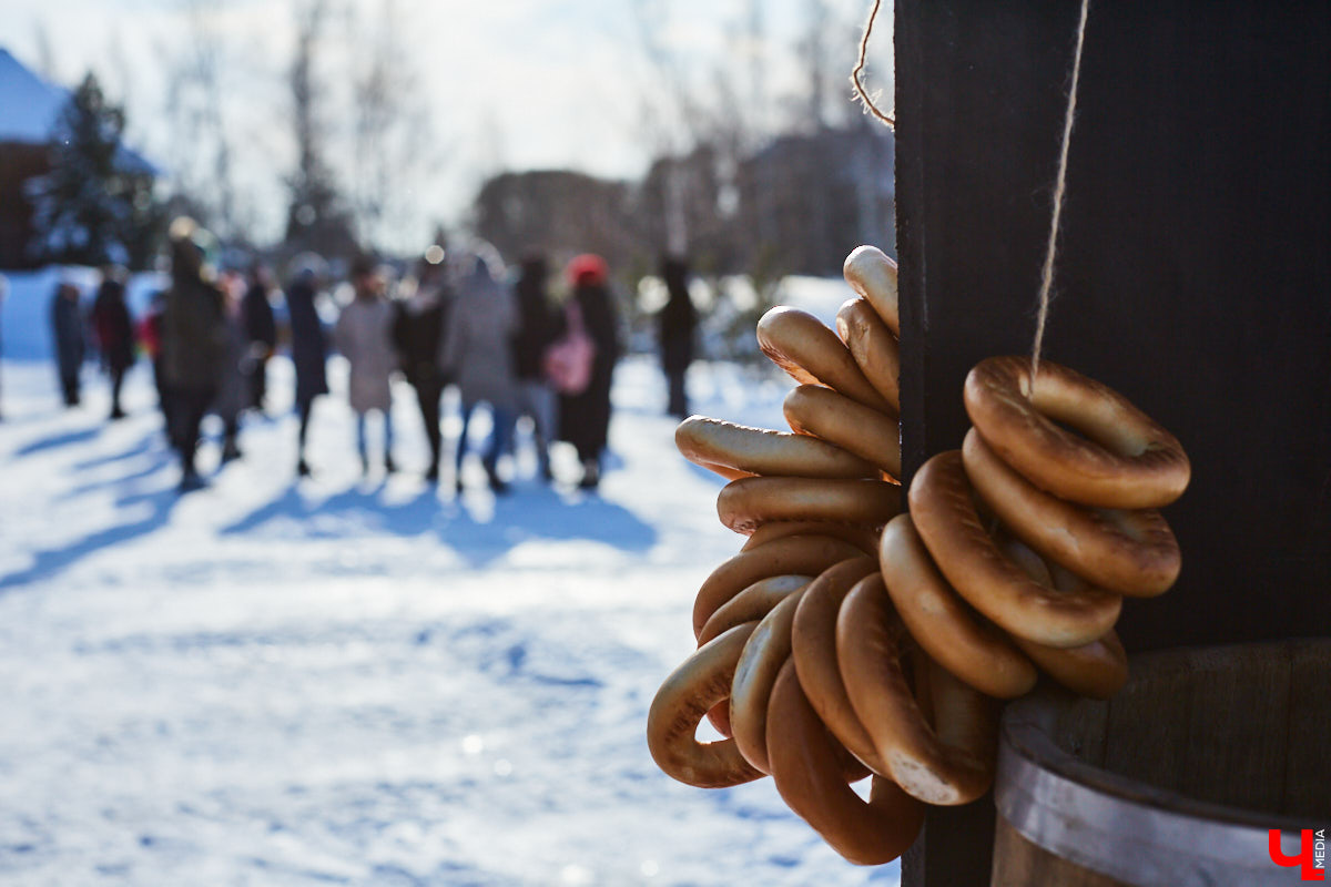 Алёна Хмельницкая, Оксана Фёдорова и другие медийные персоны успешно худели по ее методике. И вот уже тренер по дыхательной гимнастике Марина Корпан открывает своим мастер-классом марафон «Русский дух» в «Горячих ключах». Ну как такое можно было пропустить?