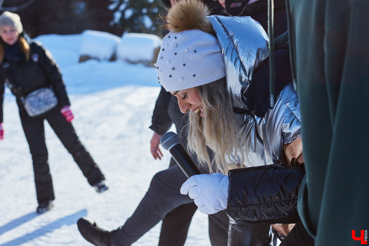 Алёна Хмельницкая, Оксана Фёдорова и другие медийные персоны успешно худели по ее методике. И вот уже тренер по дыхательной гимнастике Марина Корпан открывает своим мастер-классом марафон «Русский дух» в «Горячих ключах». Ну как такое можно было пропустить?