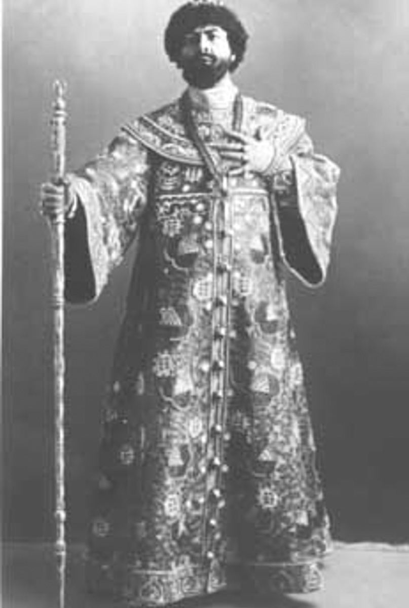 Пара строк из архивной справки могут стать началом увлекательной истории. Так и случилось с рассказом о том, как Федор Шаляпин связан с Владимирской губернией.